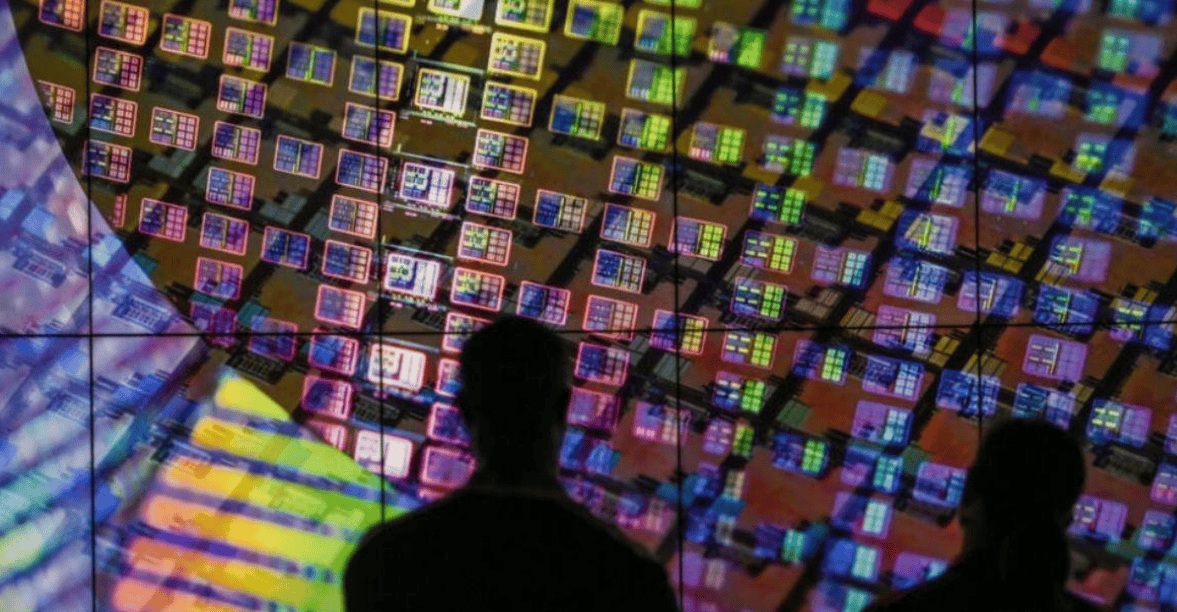 “两面三刀”?捷克先与蔡英文逼近红线<strong></p>
<p>沉迷虚拟币</strong>,后又访华对我方交底?