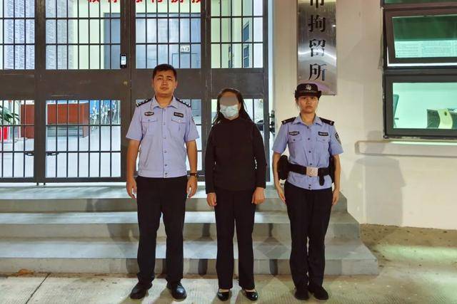 飞机航行途中吸烟<strong></p>
<p>松原虚拟币</strong>，两女子被三亚警方拘留