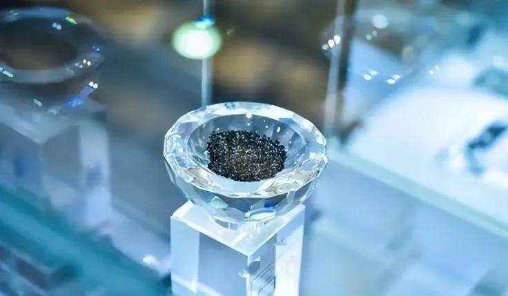 卡美国脖子？还剩20天<strong></p>
<p>摇虚拟币</strong>，中方将全面断供，国安部抓到大鱼