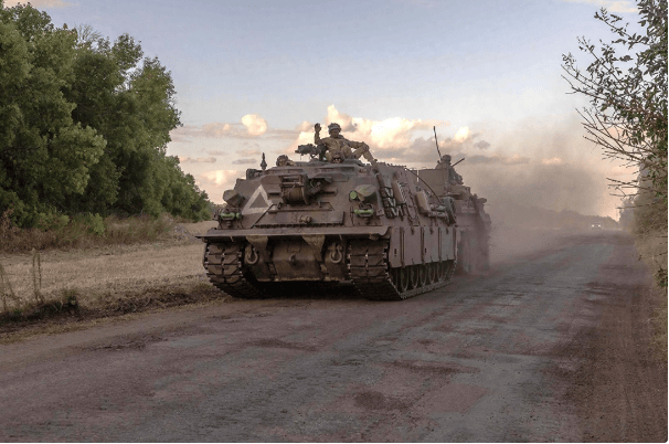 交火了！普京果真骗了全世界？1万朝军开进俄<strong></p>
<p>摇虚拟币</strong>，朝俄与美日韩对打