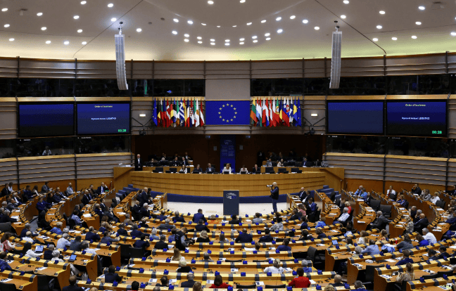 重磅<strong></p>
<p>摇虚拟币</strong>！27国不许动台海？370架战机来势汹汹！名单上都不是善茬！