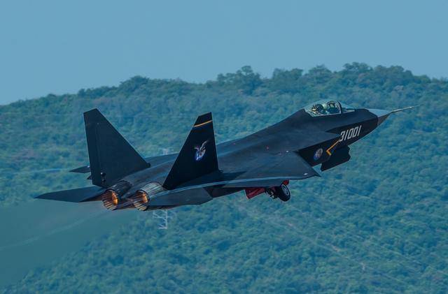 解放军太会整活了！歼35A的背后<strong></p>
<p>摇虚拟币</strong>，还有个“哥哥”没登场？