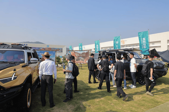 东风猛士科技亮相第十五届珠海航展