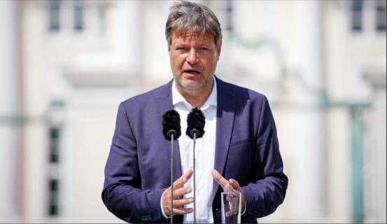 墙倒众人推<strong></p>
<p>虚拟币N7</strong>！德国突发政治地震：6成德国人要求朔尔茨立即下台