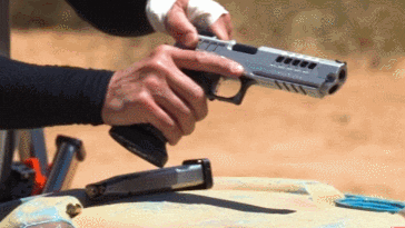 湖南17岁高中生在射击场中枪身亡<strong></p>
<p>交城虚拟币</strong>!射击运动真的安全吗?丨轻武专栏