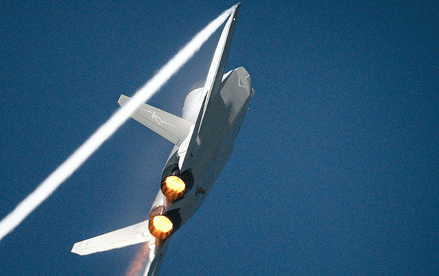 歼35一言不合开加力！拉出漂亮马赫环垂直爬升<strong></p>
<p>交城虚拟币</strong>，为何不如苏57精彩