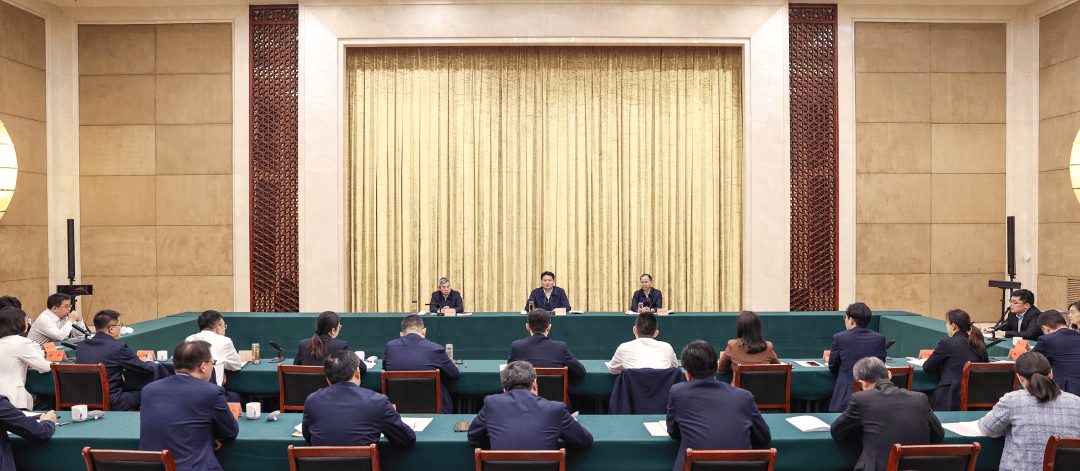 江苏最年轻市委书记<strong></p>
<p>交城虚拟币</strong>，送给年轻干部“五句话”