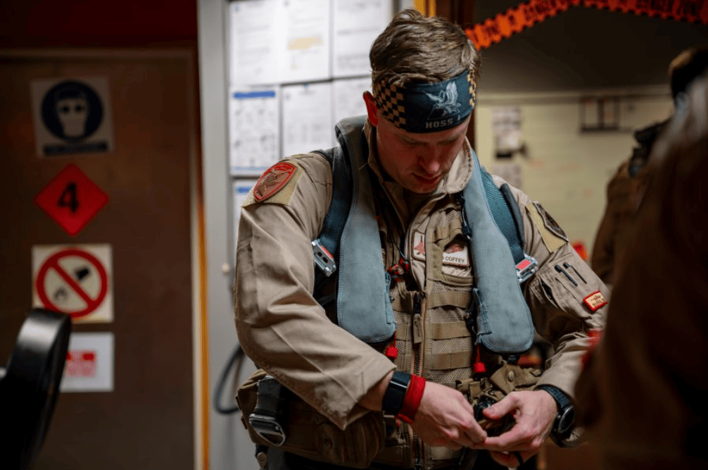 美军F15飞行员回忆深夜交战伊朗无人机：对抗<strong></p>
<p>邵阳虚拟币</strong>他们犹如“盲人摸象”