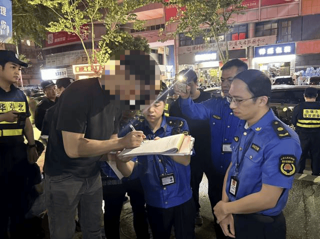 “锅铲声敲得我睡不着”！深夜<strong></p>
<p>邵阳虚拟币</strong>，深圳多名流动摊贩被劝离……