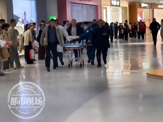 山东济宁一女孩在商场坠亡<strong></p>
<p>邵阳虚拟币</strong>，其倚靠的扶梯玻璃护栏疑似脱落，警方回应