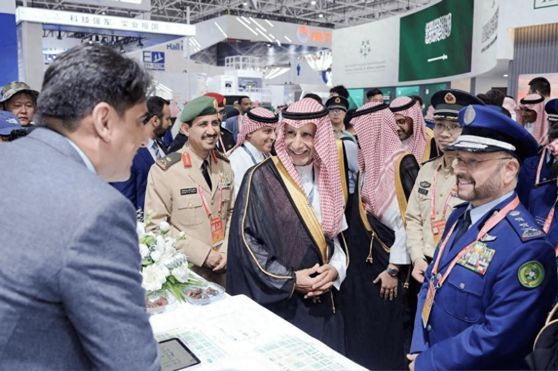 一架没击落?伊朗开了个坏头!沙特迈出重要一步<strong></p>
<p>盐城虚拟币</strong>,对华出手数十亿