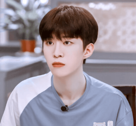 范丞丞称被“网评”打击到:吸纳大家的意见改正过来就好