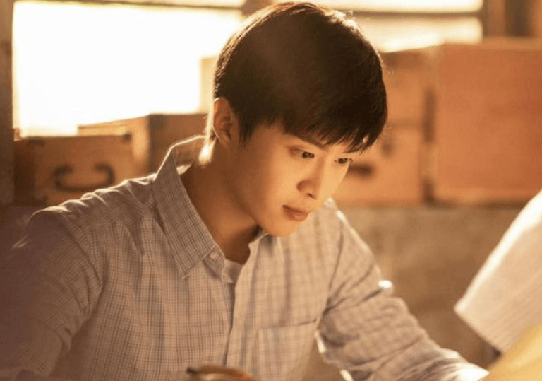 范丞丞称被“网评”打击到:吸纳大家的意见改正过来就好