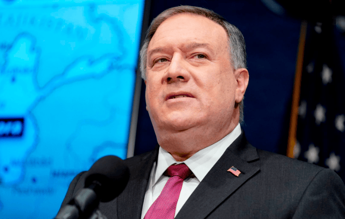 打<strong></p>
<p>虚拟币蓝线</strong>，奉陪到底！特朗普将“反华急先锋”踢出内阁，但后招更狠！