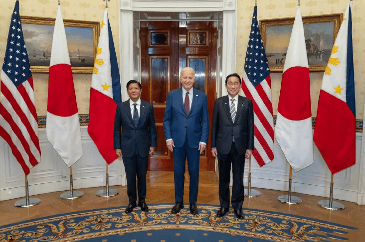 南海进入混合战<strong></p>
<p>虚拟币蓝线</strong>,菲引发众怒,马来西亚打反击战