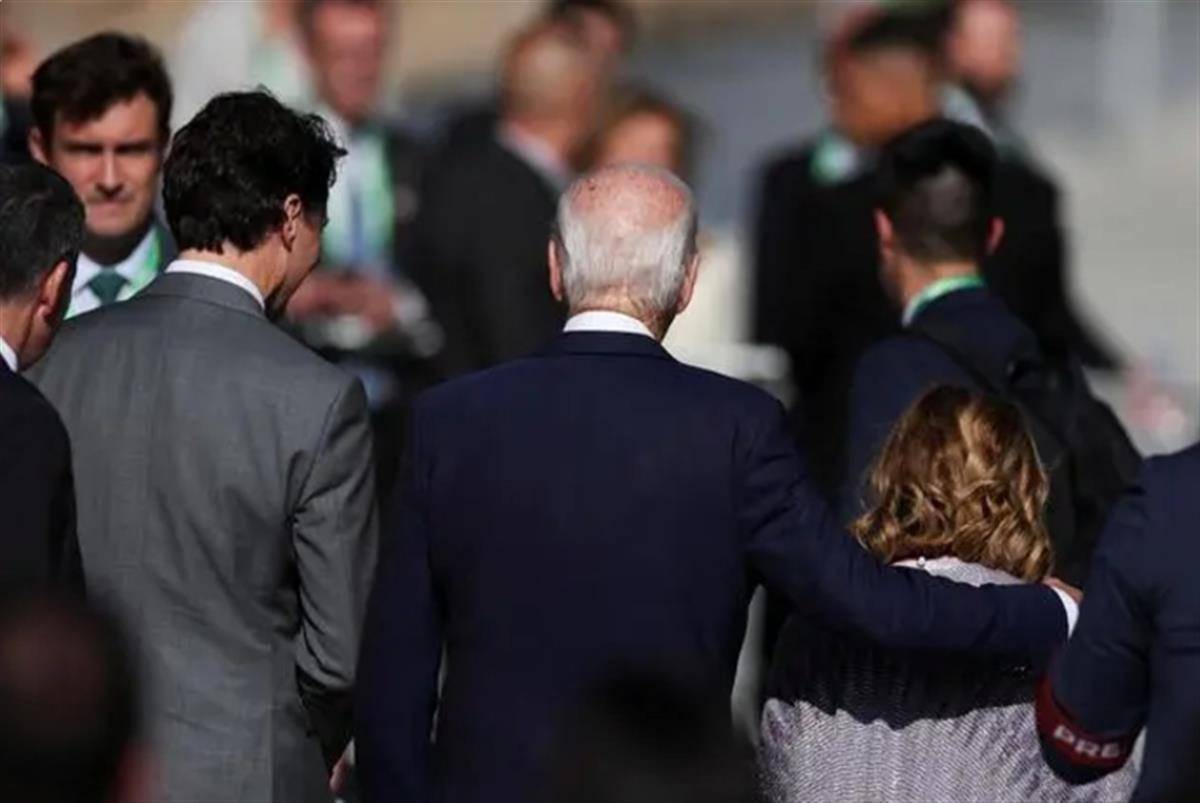 G20峰会“全家福”史上第一次重拍<strong></p>
<p>虚拟币蓝线</strong>，拜登赶上任内最后一张“大合影”，此前白宫否认“被冷落”