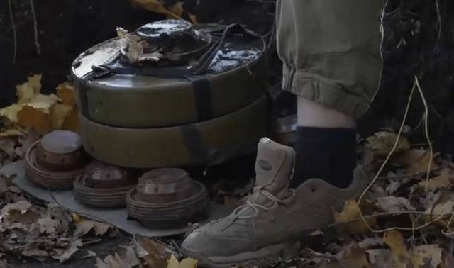 凌晨5点！基辅爆发一声巨响<strong></p>
<p>虚拟币建群</strong>，泽连斯基紧闭双眼，该来的还是来了