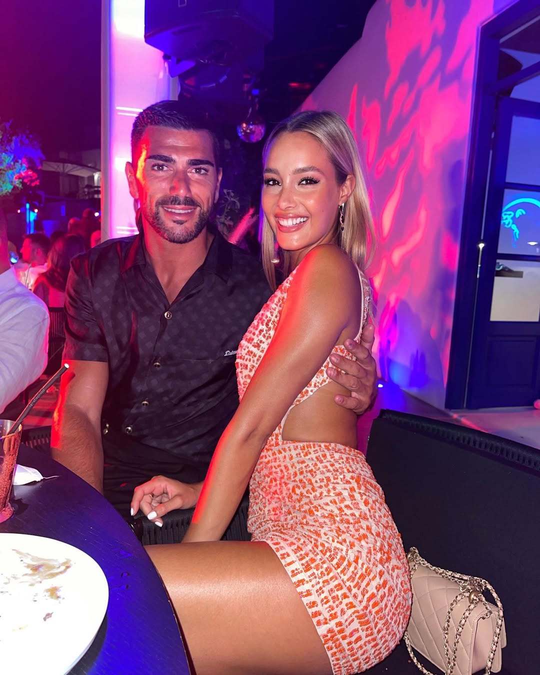 12年爱情故事落幕<strong></p>
<p>虚拟币建群</strong>！瓦尔加：我和佩莱已经决定分手