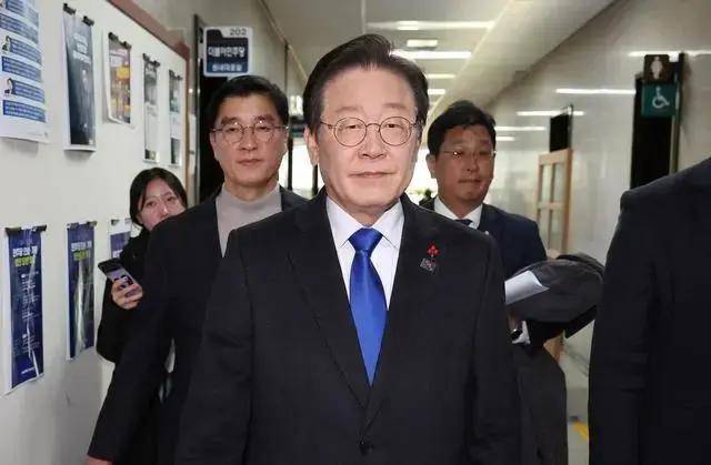 尹锡悦险中求稳：戒严风波逆转<strong></p>
<p>虚拟币返佣</strong>，国民力量党撑腰，李在明盼破局！