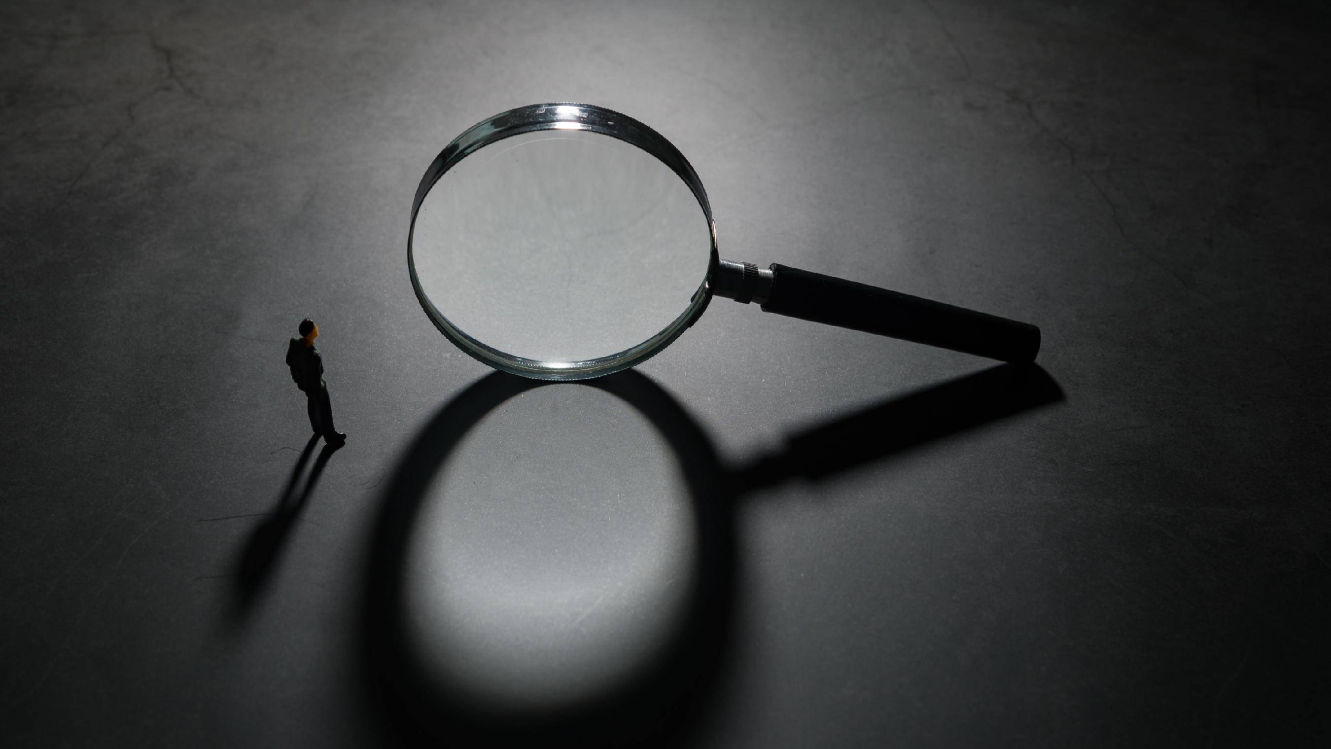 大搞隐性腐败<strong></p>
<p>虚拟币返佣</strong>，重庆市潼南区委原副书记李成群被“双开