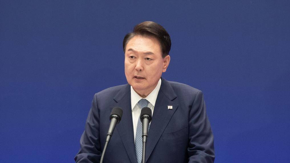 韩媒：尹锡悦开始联系辩护律师<strong></p>
<p>善盾虚拟币</strong>，准备组成法律团队