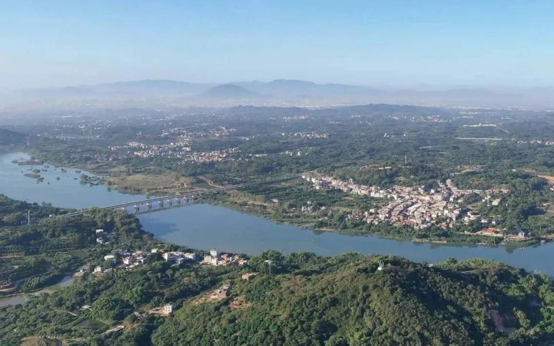 调研报告反映农村宅基地闲置：一村696间房<strong></p>
<p>善盾虚拟币</strong>，空置率43.8%