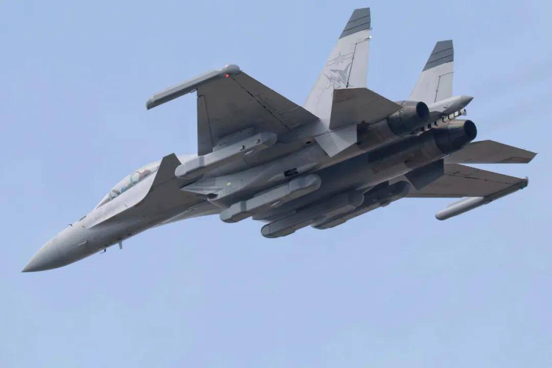 歼-15DH首次上舰！“山东”舰展示全甲板攻击<strong></p>
<p>美国交易所虚拟币</strong>，连续放飞24架？