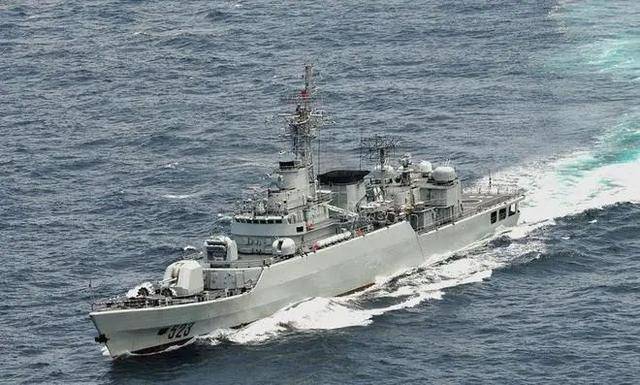 两岸军舰对峙<strong></p>
<p>美国交易所虚拟币</strong>，解放军为何只出动二三线战舰？对台湾而言答案扎心