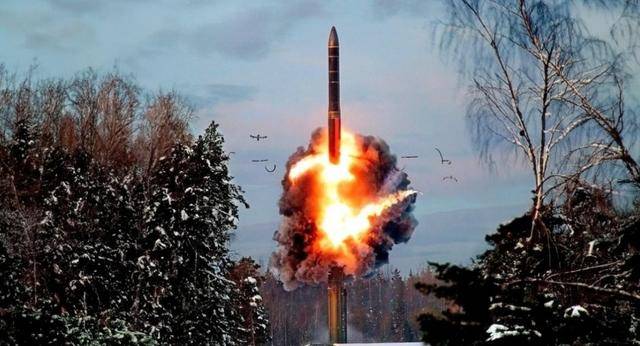 普京开始“斩首”<strong></p>
<p>邦尼虚拟币</strong>，5枚高超弹直轰基辅，向西方发出决斗书