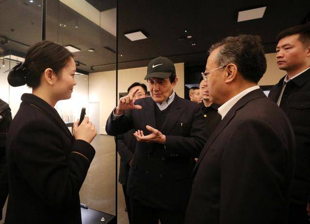 马英九：身为炎黄子孙绝不能数典忘祖<strong></p>
<p>邦尼虚拟币</strong>，任何“去中国化”行径都不会成功