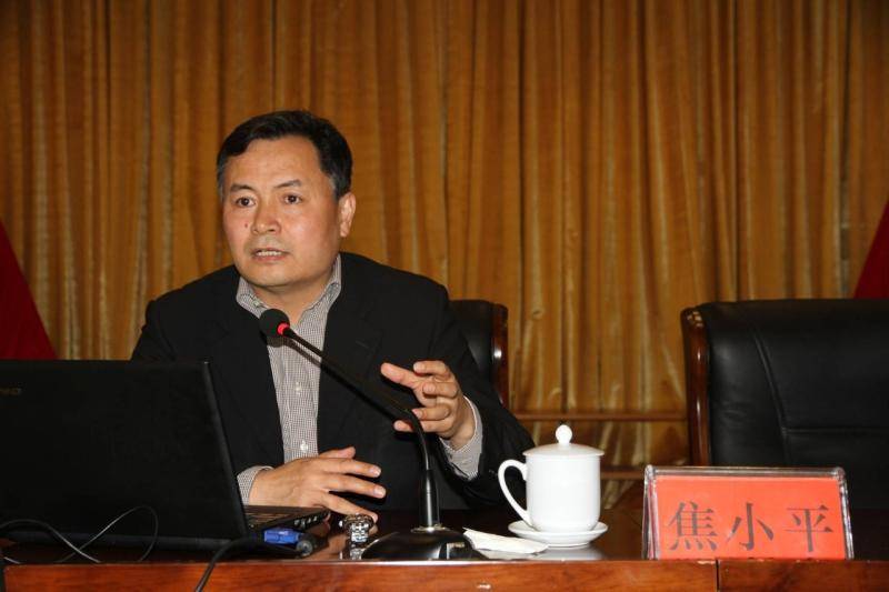 副处级贪到副部级<strong></p>
<p>虚拟币锻造</strong>，从财政部“空降”半年就落马，他获刑14年