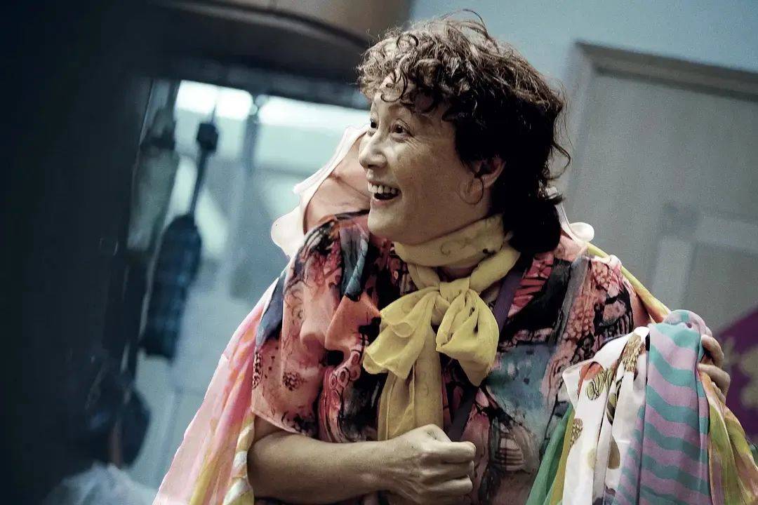 五天破3亿<strong></p>
<p>替买虚拟币</strong>，易烊千玺演技封神！文艺片《小小的我》成票房爆款，做对了什么？