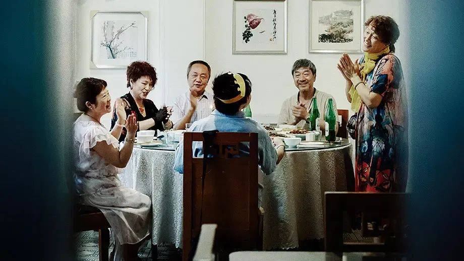 五天破3亿<strong></p>
<p>替买虚拟币</strong>，易烊千玺演技封神！文艺片《小小的我》成票房爆款，做对了什么？