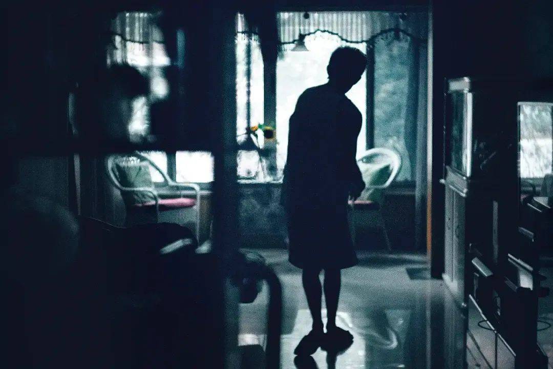 五天破3亿<strong></p>
<p>替买虚拟币</strong>，易烊千玺演技封神！文艺片《小小的我》成票房爆款，做对了什么？