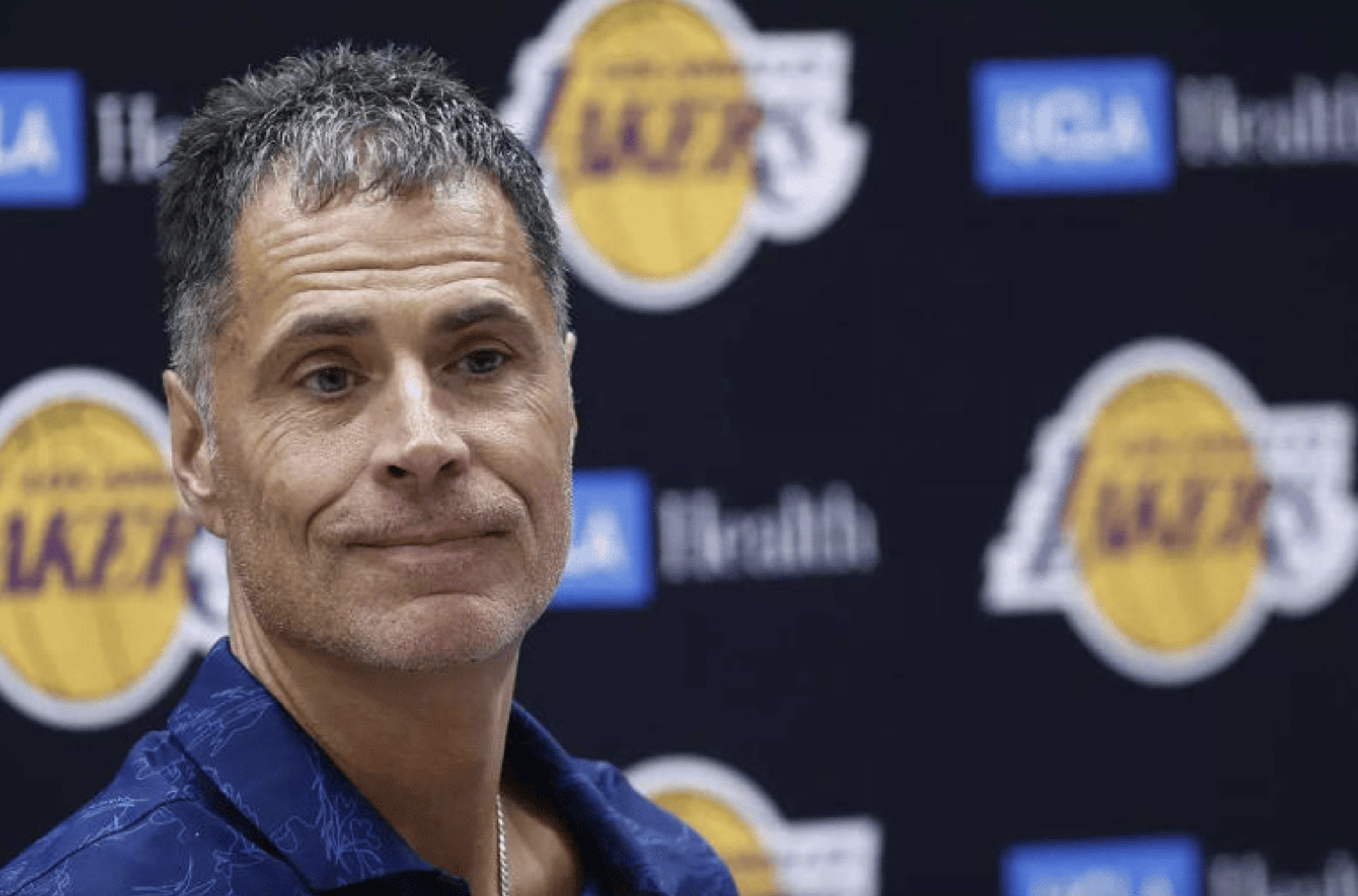 湖人提前送走拉塞尔<strong></p>
<p>替买虚拟币</strong>,算是给40岁詹姆斯的一份生日礼物?