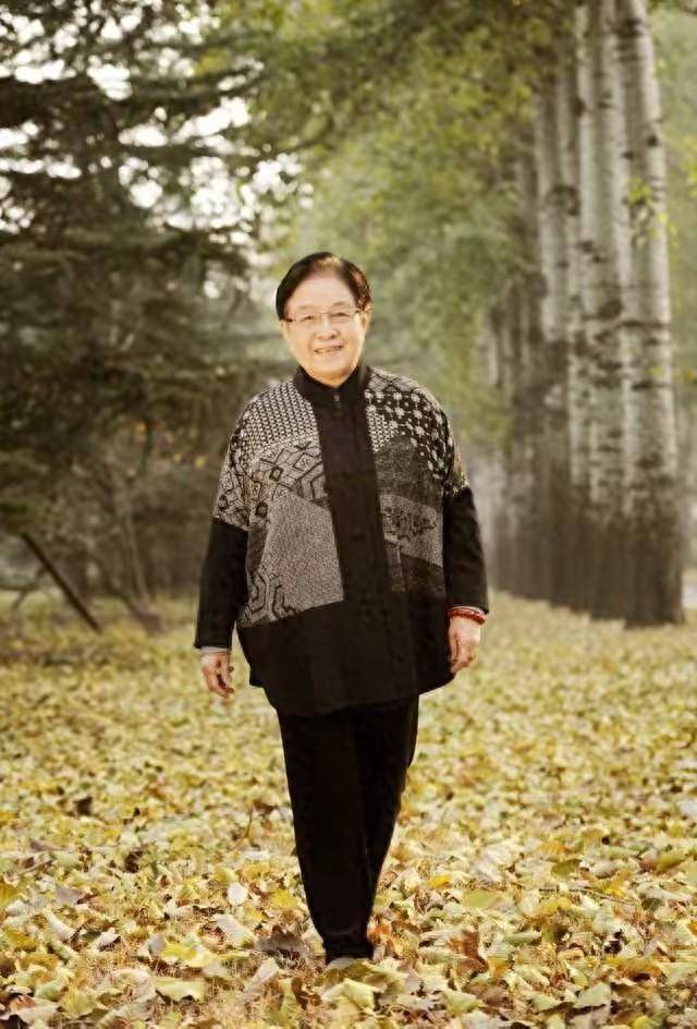 “音乐教母”谷建芬：晚年丧夫丧女<strong></p>
<p>亚博虚拟币</strong>，那英孙楠让年迈的她老有所依