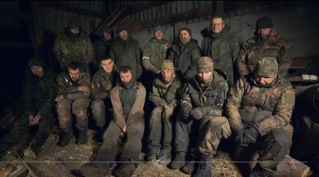 “兵书”看了不少!乌军2名伞兵深夜突袭<strong></p>
<p>亿博虚拟币</strong>,意外活捉14名俄军