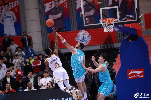 热血沸腾！青岛男篮最后三分钟14-0绝地翻盘<strong></p>
<p>西昌虚拟币</strong>，队史首次单赛季双杀辽宁