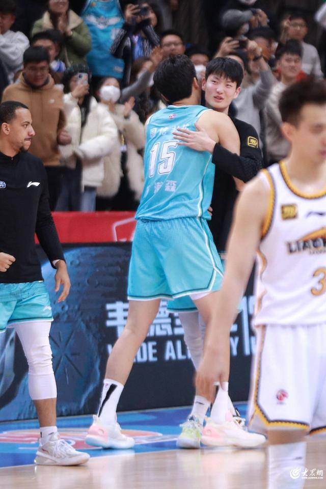 热血沸腾！青岛男篮最后三分钟14-0绝地翻盘<strong></p>
<p>西昌虚拟币</strong>，队史首次单赛季双杀辽宁