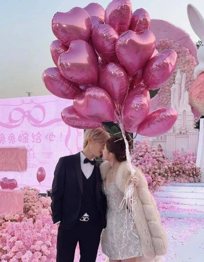 热搜第一<strong></p>
<p>东乡虚拟币</strong>!鹿哈在湖南向女友求婚成功