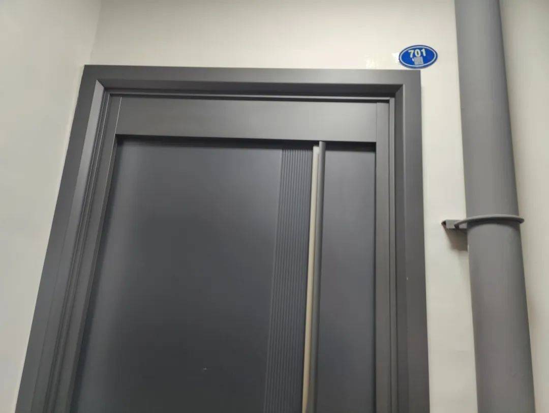 “太恶心了<strong></p>
<p>东乡虚拟币</strong>！”楼上邻居将饭厅位置改成厕所……