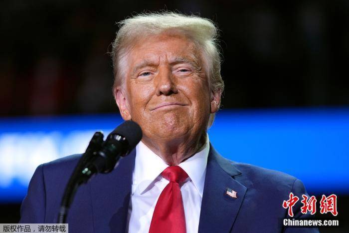 美媒:特朗普上台第一天将发布200多项行政命令