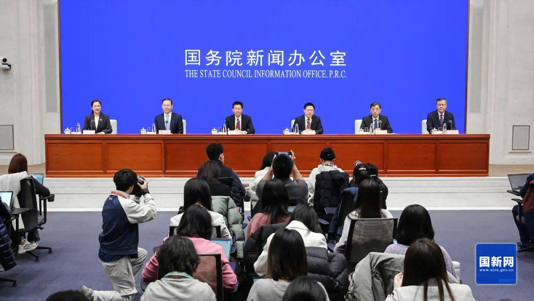 重大利好<strong></p>
<p>同名虚拟币</strong>！A股集体高开！