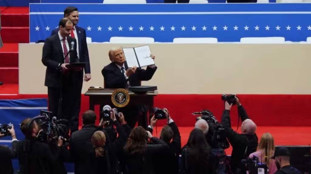 听到巨额欠款后<strong></p>
<p>有道虚拟币</strong>，特朗普后悔了，重新“进群”的条件，竟然和中国有关