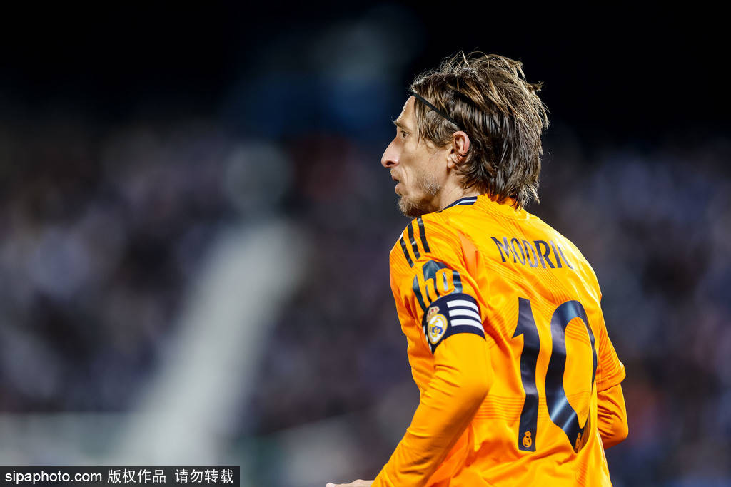 皇马内讧<strong></p>
<p>虚拟币划转</strong>！莫德里奇斥责维尼修斯 后者不庆祝秒回更衣室