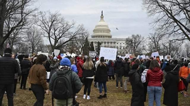 “政治清洗”?马斯克逼迫CIA、FBI大裁员:9000名特工面临下岗<strong></p>
<p>虚拟币</strong>!