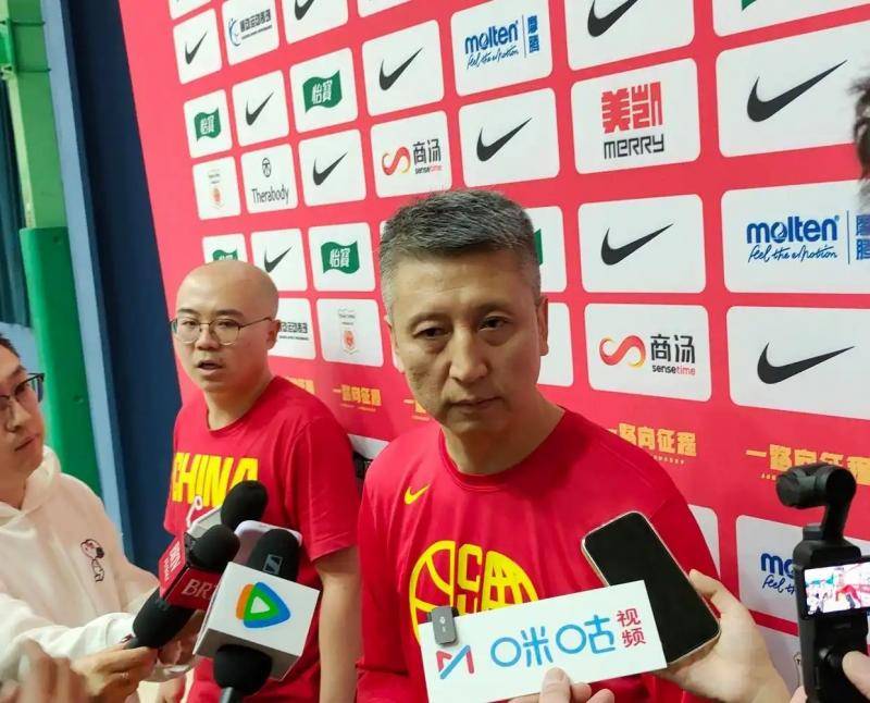 中国男篮15人出征亚洲杯预选赛 郭士强带上6名后卫