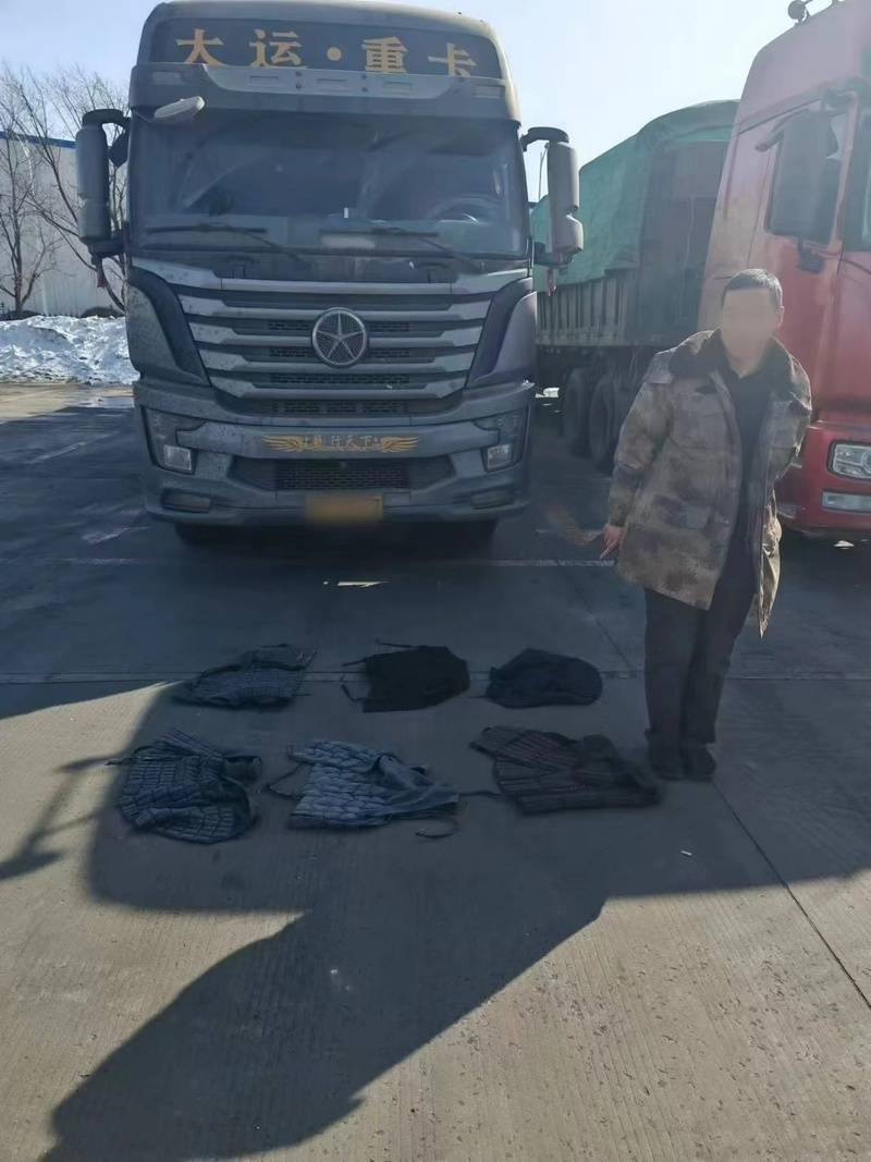 50余吨价值18.5万元豆粕被盗<strong></p>
<p>大型虚拟币</strong>，15名涉案司机被抓