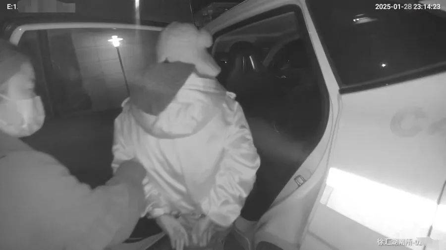 上海一家政阿姨上岗3天就说发烧乏力<strong></p>
<p>拉菲虚拟币</strong>,匆忙回家工资都没要!果然有蹊跷