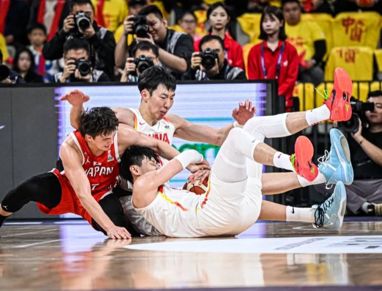 42分大胜<strong></p>
<p>虚拟币昵称</strong>！亚预赛中国男篮复仇日本 赵睿16+8+5